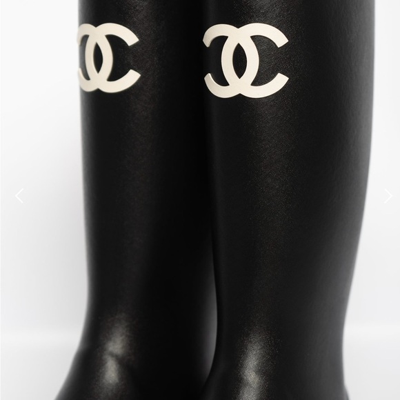 Chanel Black Rain Boots - Picture 2 of 15